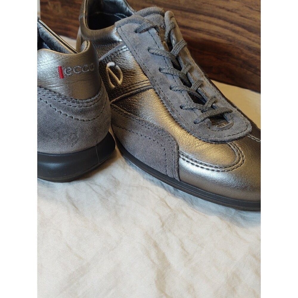 ecco Life Sneaker Buffed Silver/Titanium Life Tie Shoe Women's EU 36 US 6 - Picture 15 of 16